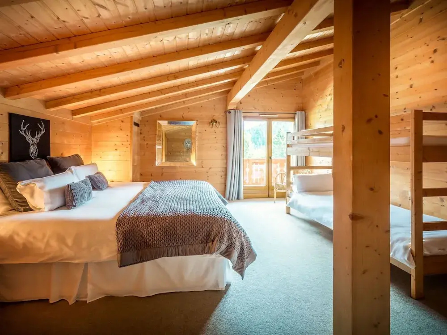 Luxury Holiday Home in La Côte-d'arbroz With Sauna