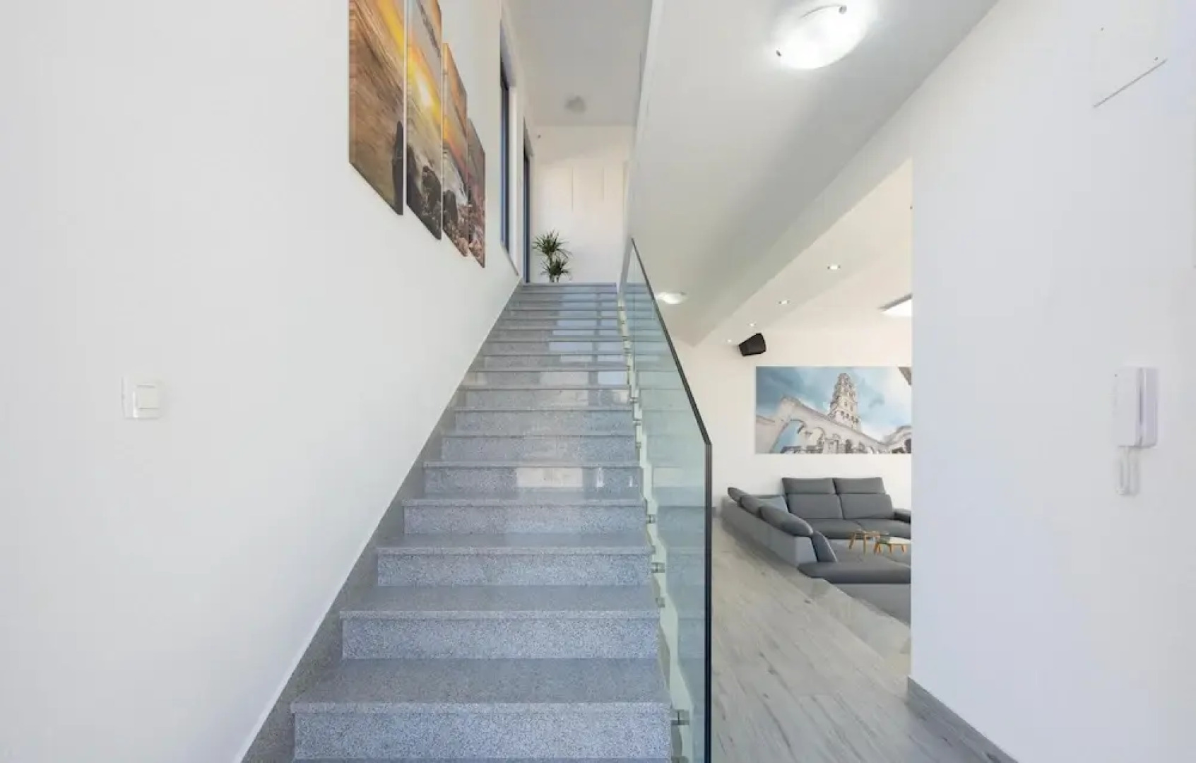 Nice Home in Kucine with WiFi, 4 Bedrooms & Hot Tub