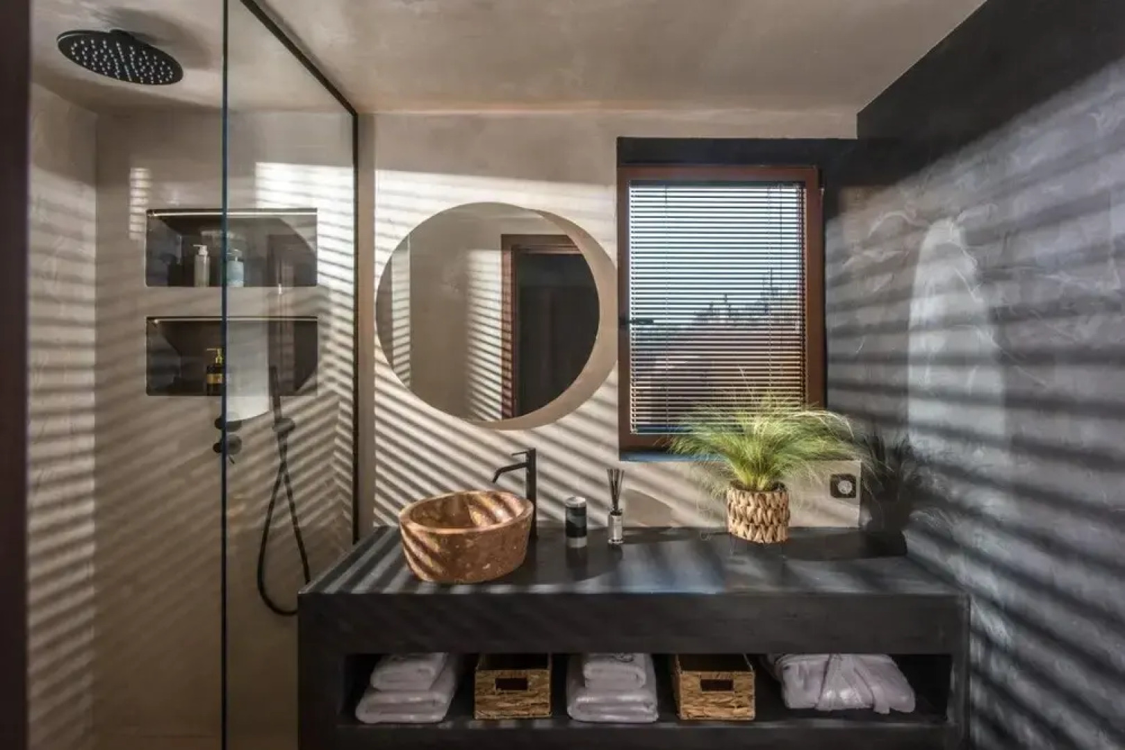 Villa Ouranos - Where the World Unfolds Before you