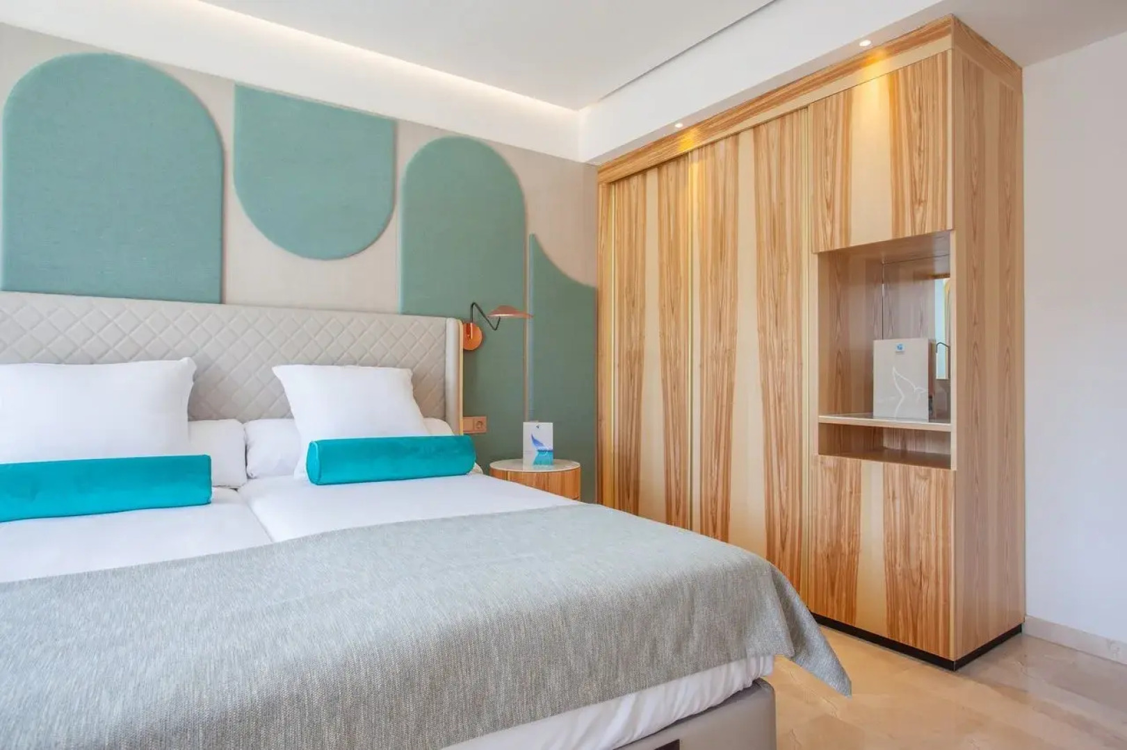 Отель Grupotel Molins