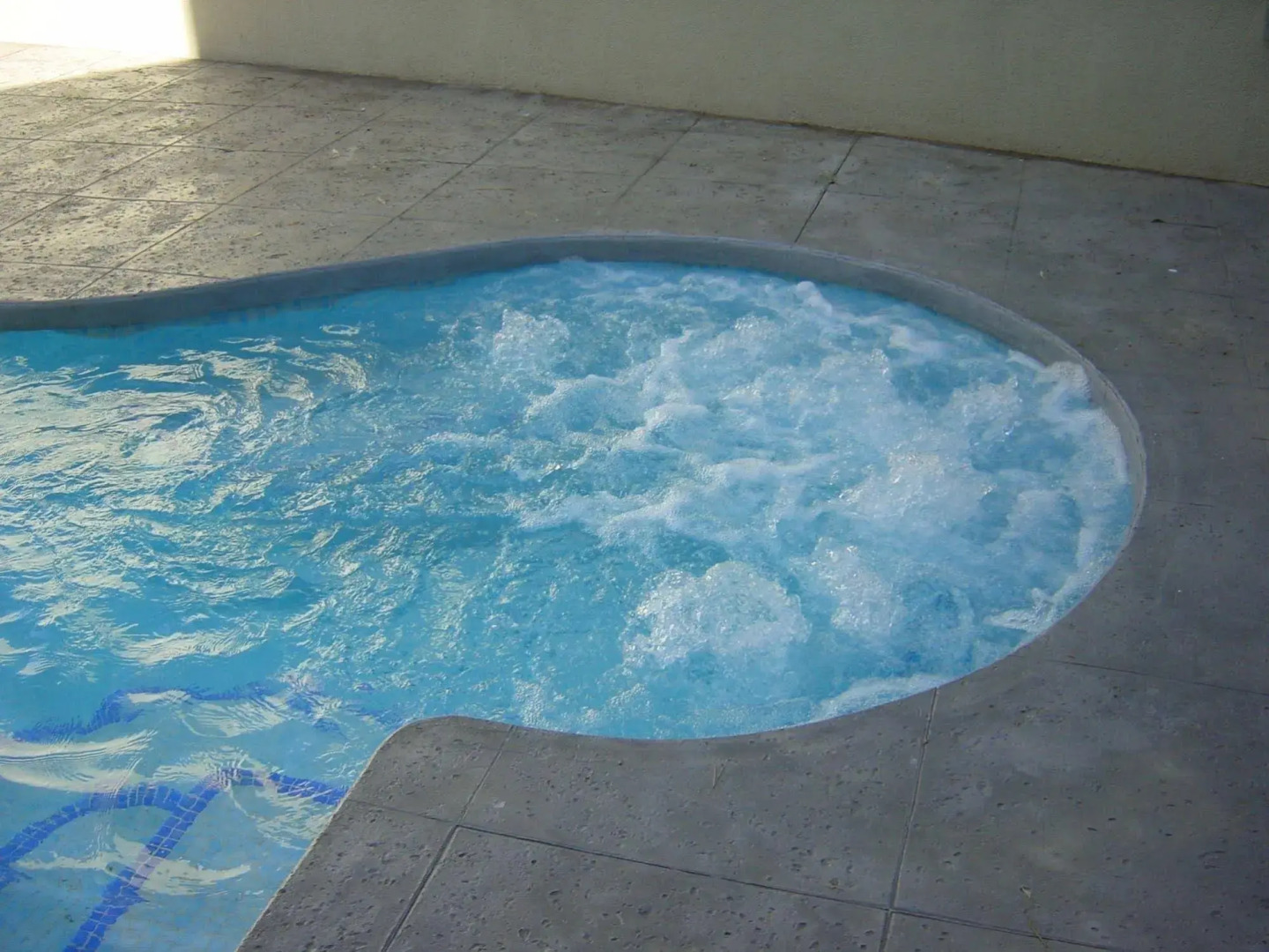 Apartamentos Bravosol