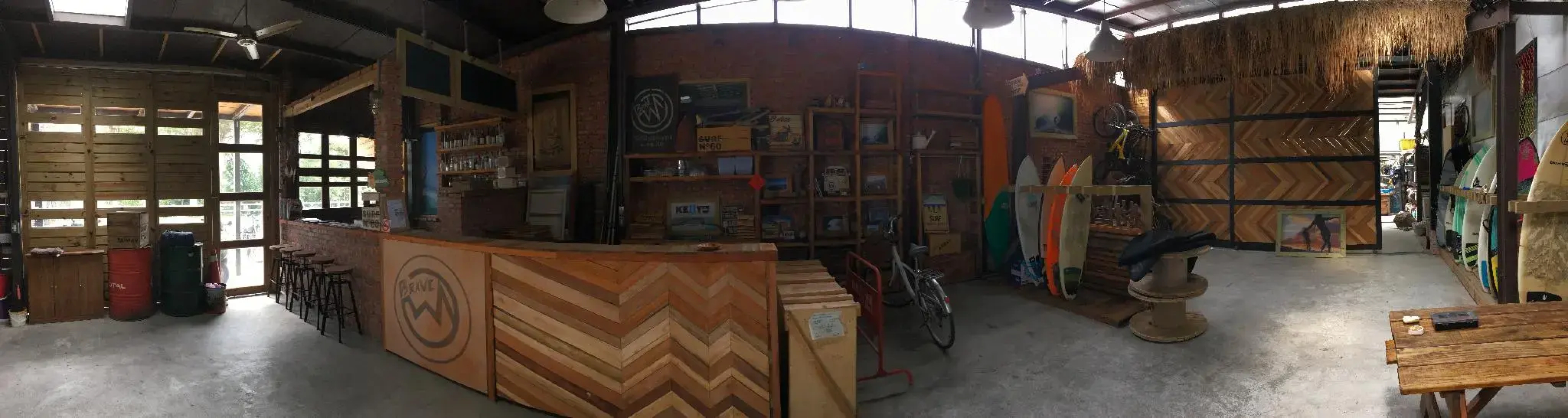Donghe Surf Shop & Hostel - Taitung