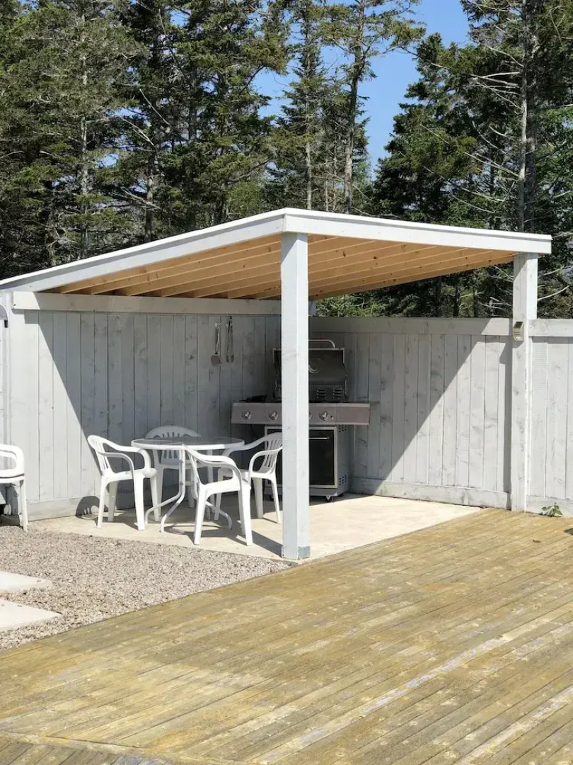 The Lake House Bed & Breakfast