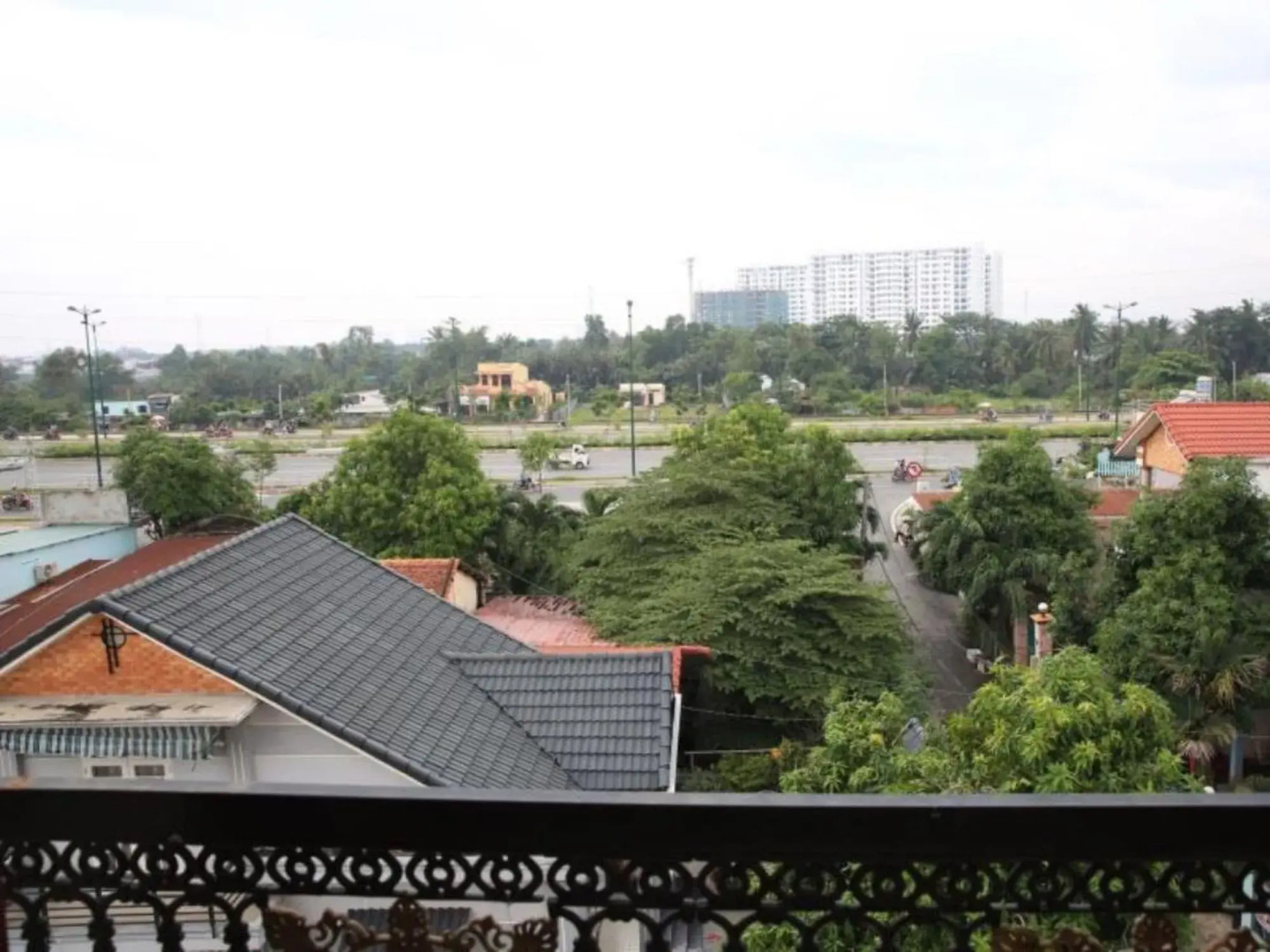 Hoa Phat Hotel & Apartment