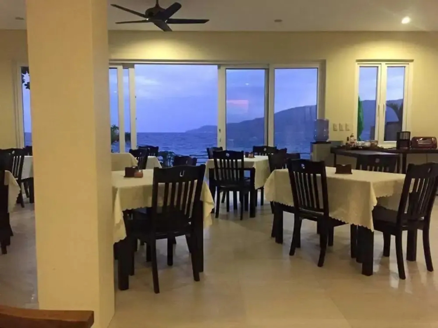 Paradiso Rito Waterfront Oasis