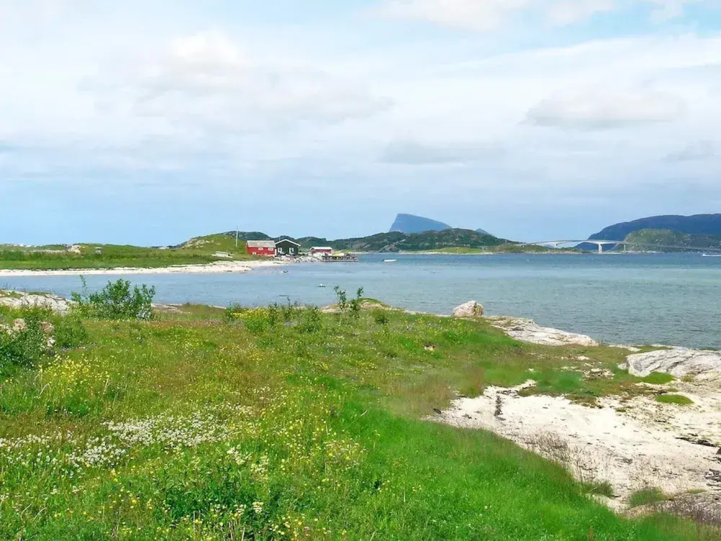 5 Person Holiday Home in Straumsbukta-by Traum