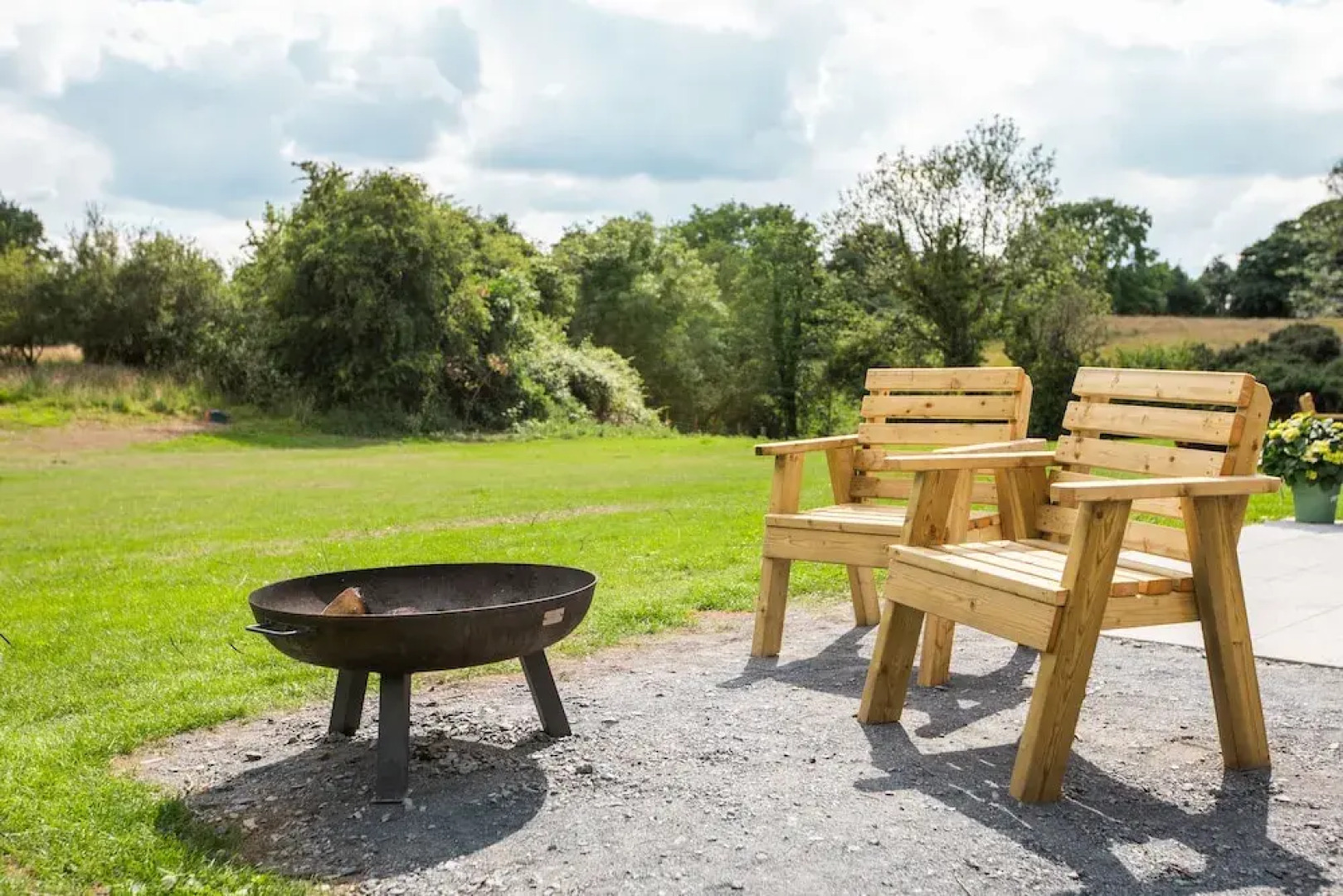 Kinelarty Luxury Glamping Pods