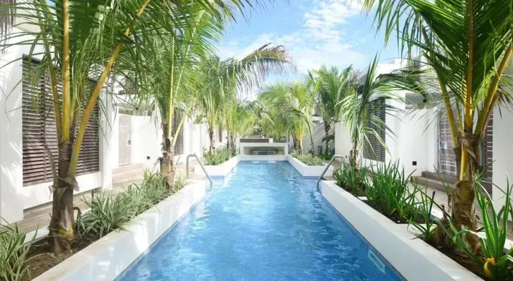 AO Luxury Residence by BARNES