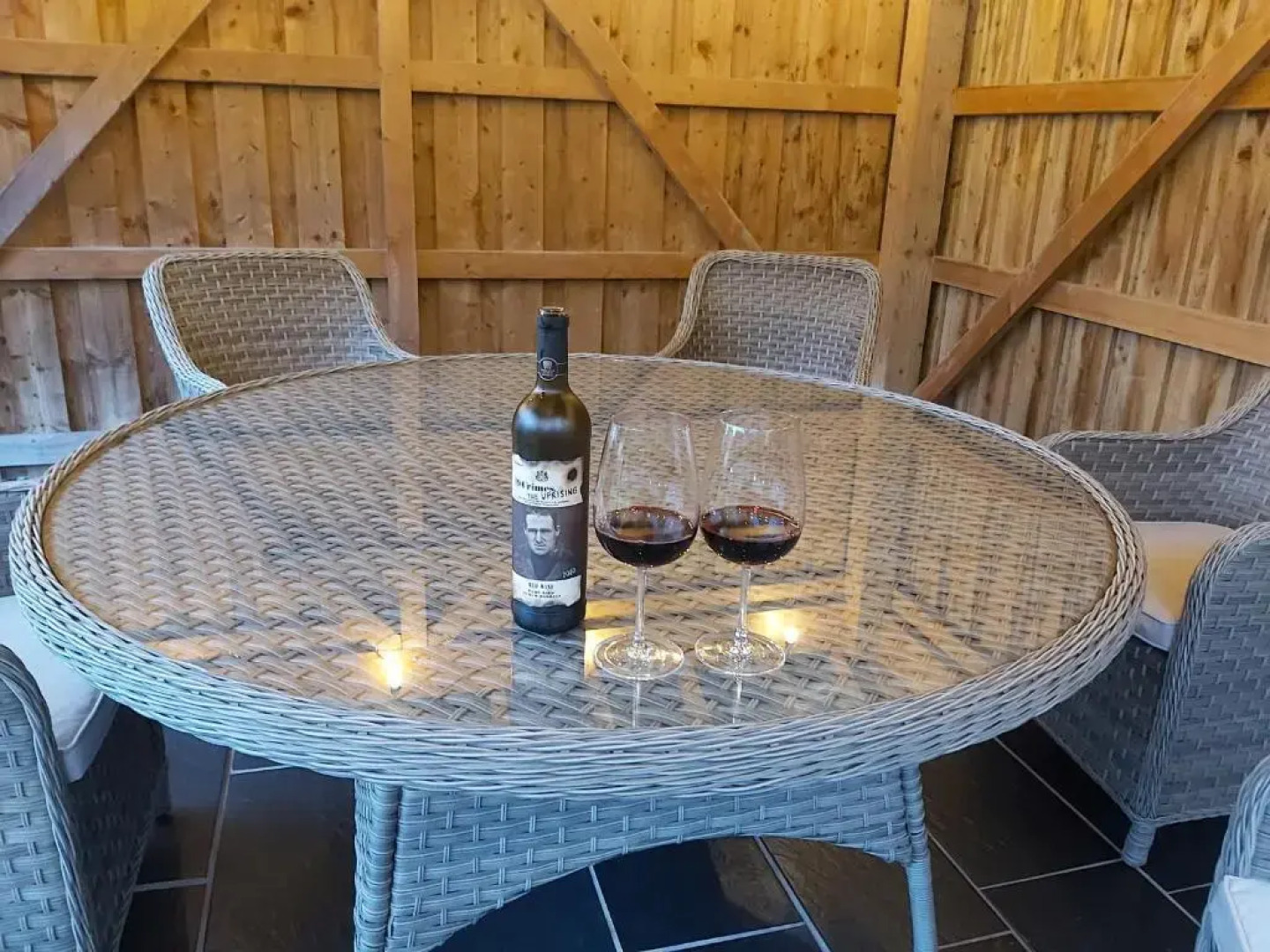 Llys Bach Apartment at Llys Aeron