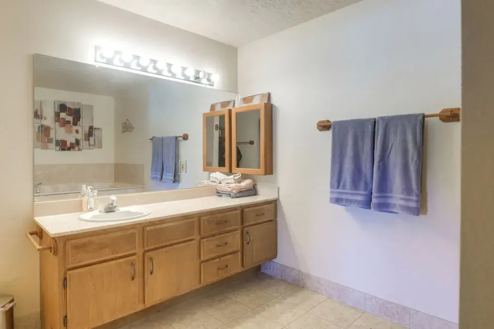 2 Mi to Sun Valley Resort: Walkable Condo!