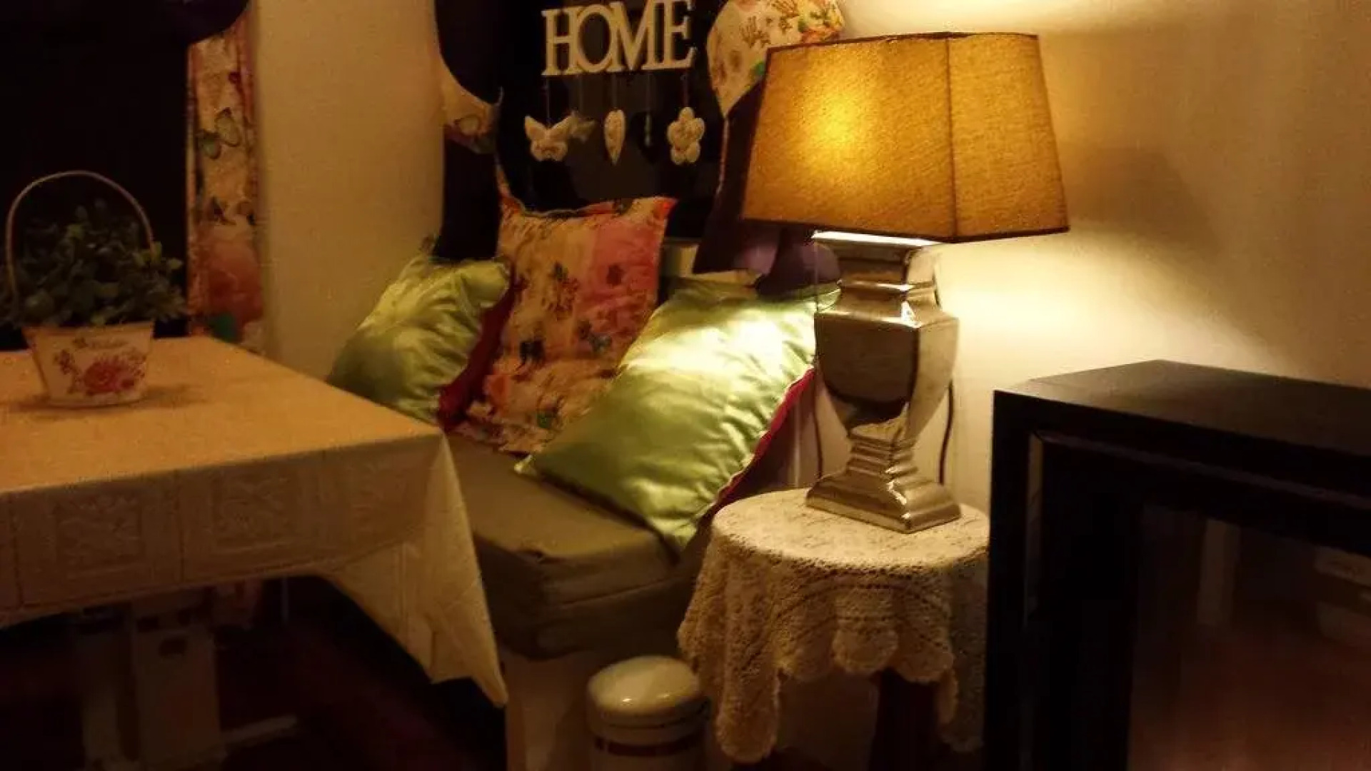 The Queensbed by The Wellness Cottage