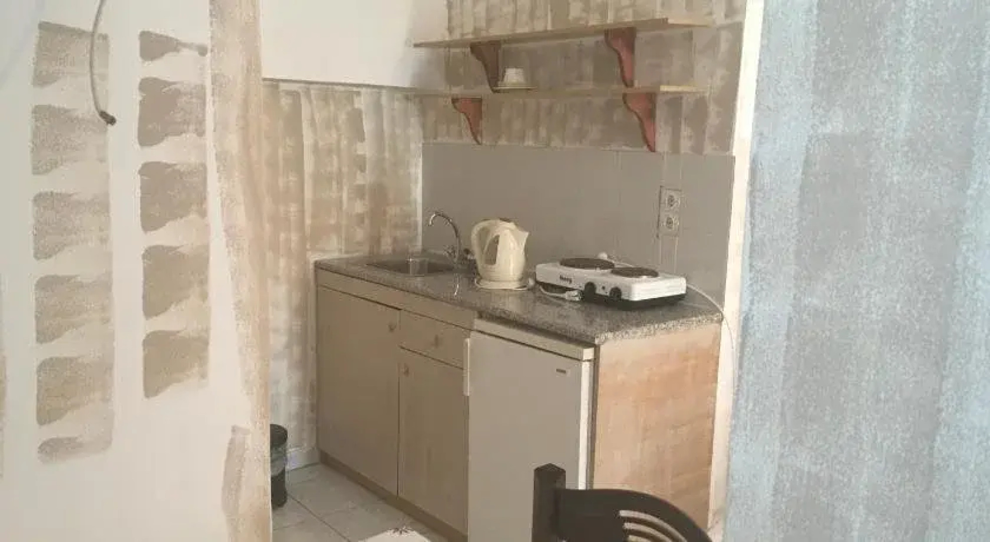 Kostas Rooms & Apartments