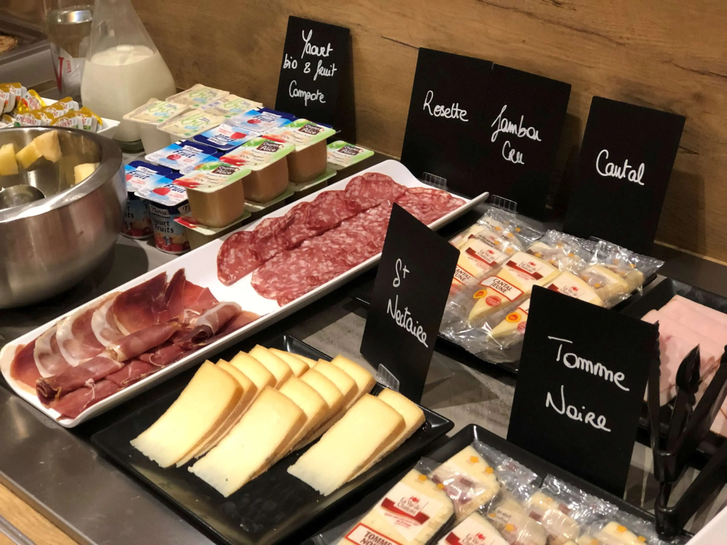 Kyriad Aix Les Milles - Plan de Campagne