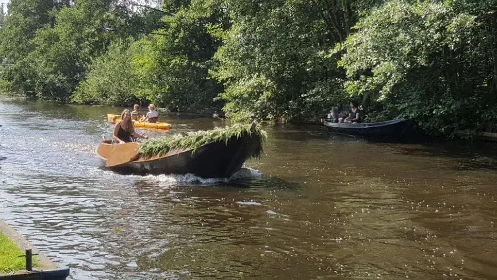 Farmhouse Lodge Giethoorn