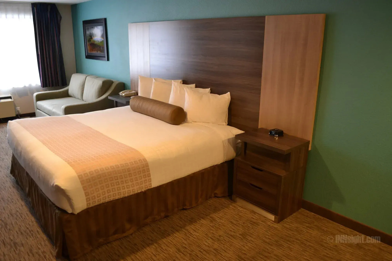 Yosemite Southgate Hotel & Suites