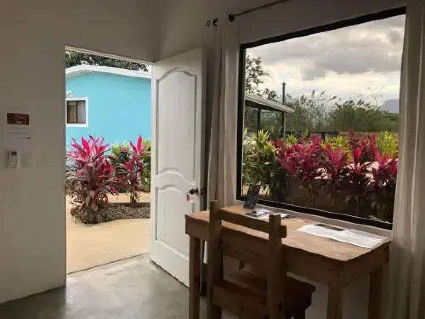 NEW coral bungalow: Arenal View