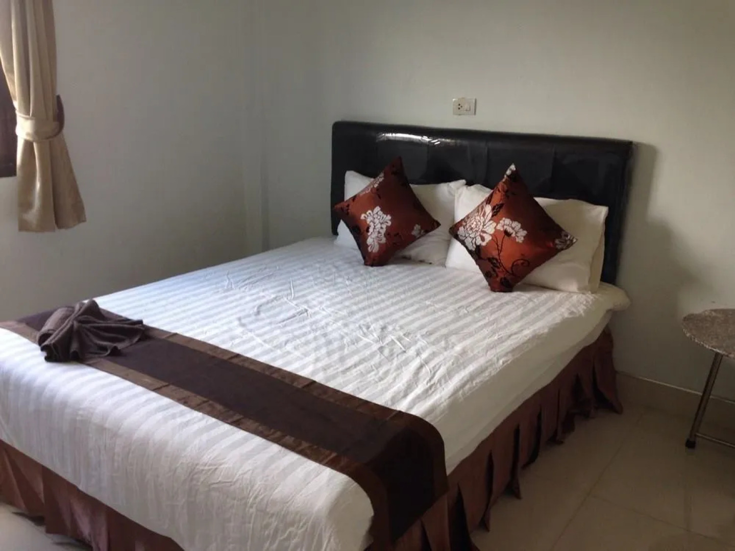 Smile Home Bed & Breakfast Trang