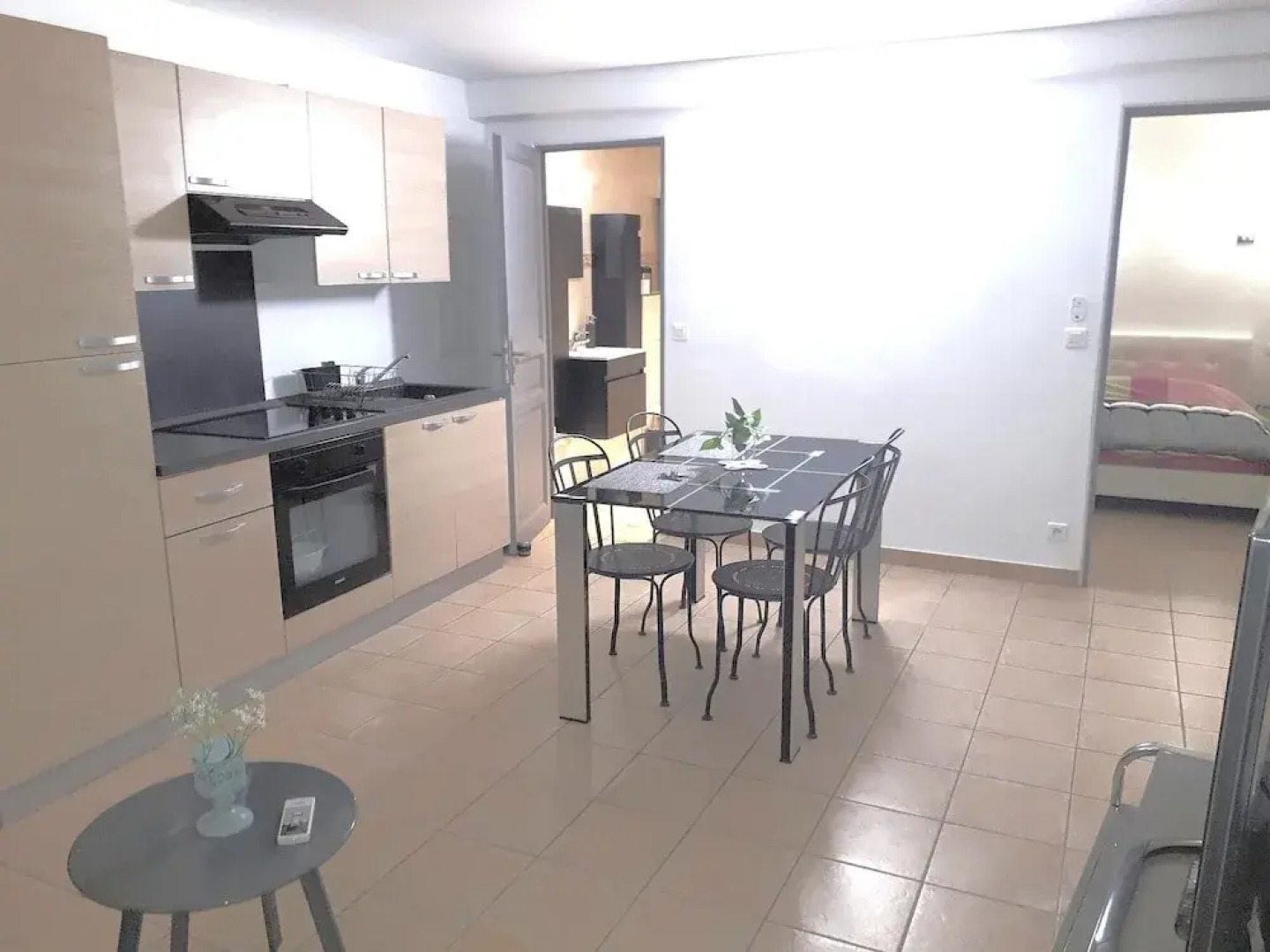 Beau 2 pièces - vue panoramique sur mer