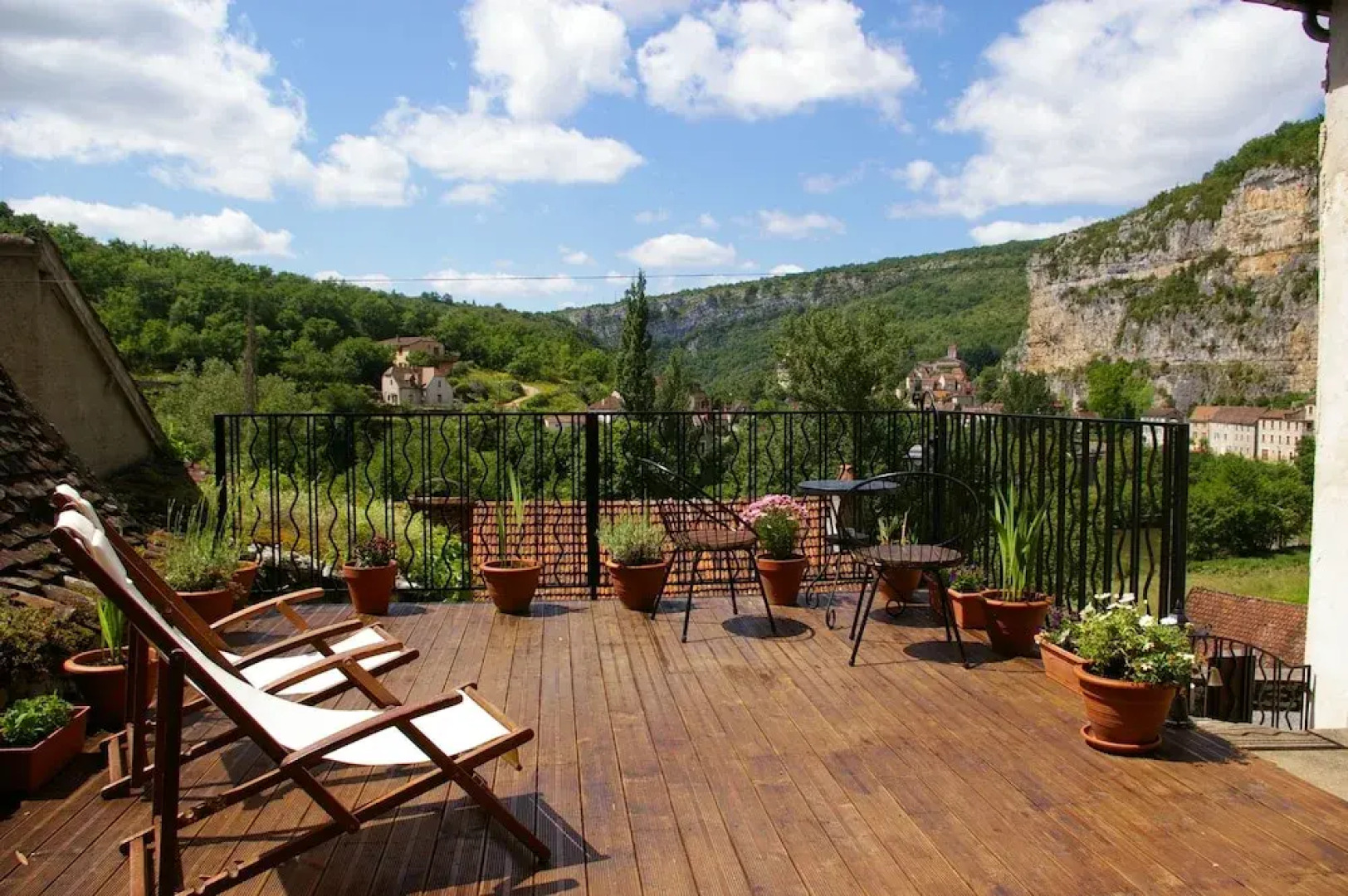 Un jardin dans la falaise