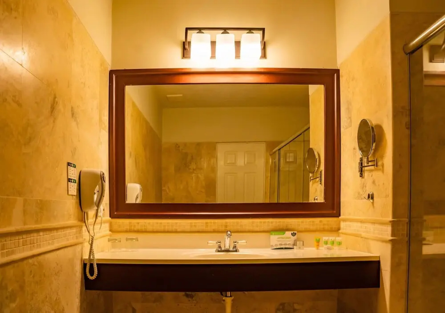 Bella Terra Laguna Azul Resort & Spa