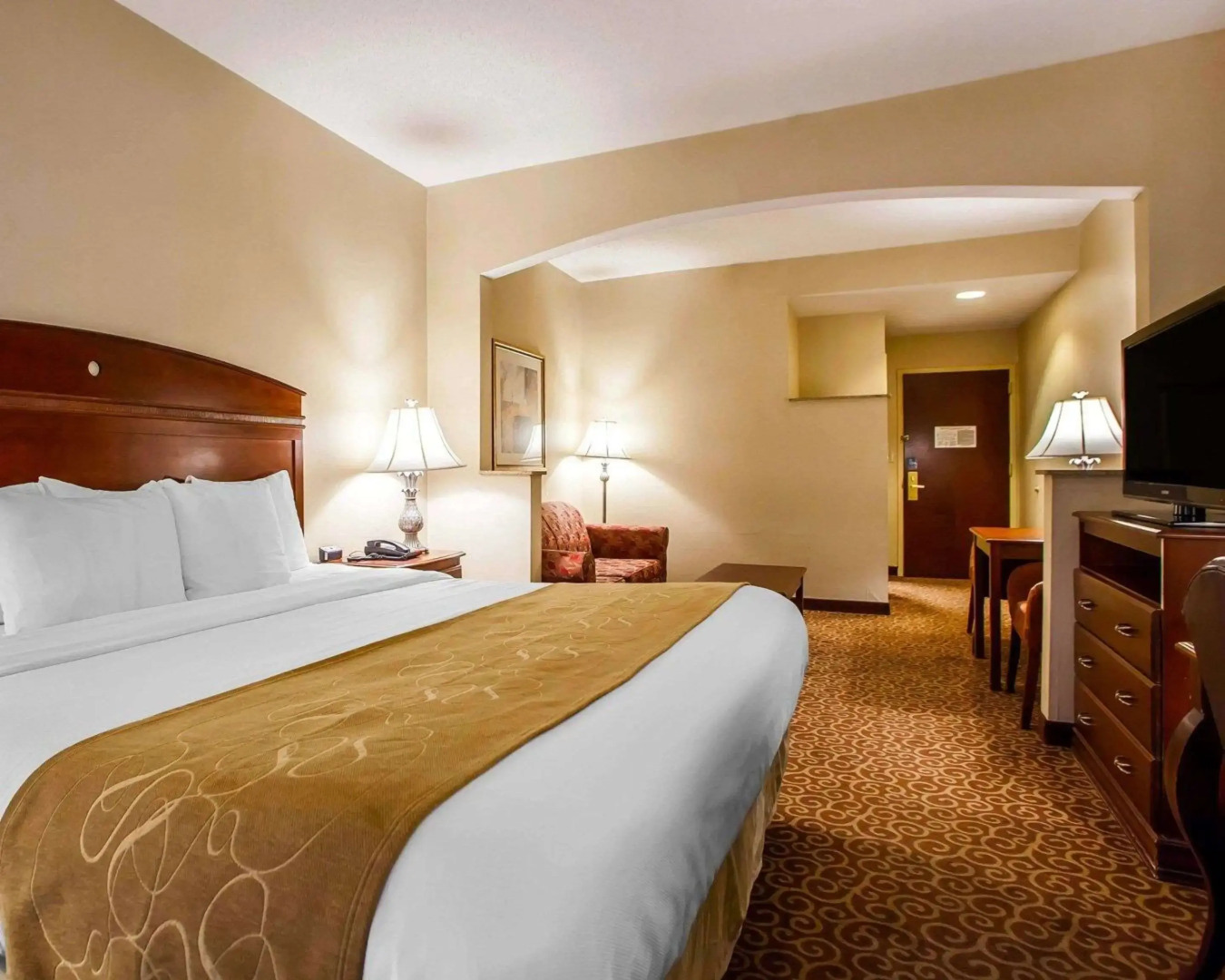 Comfort Suites East Brunswick - South River