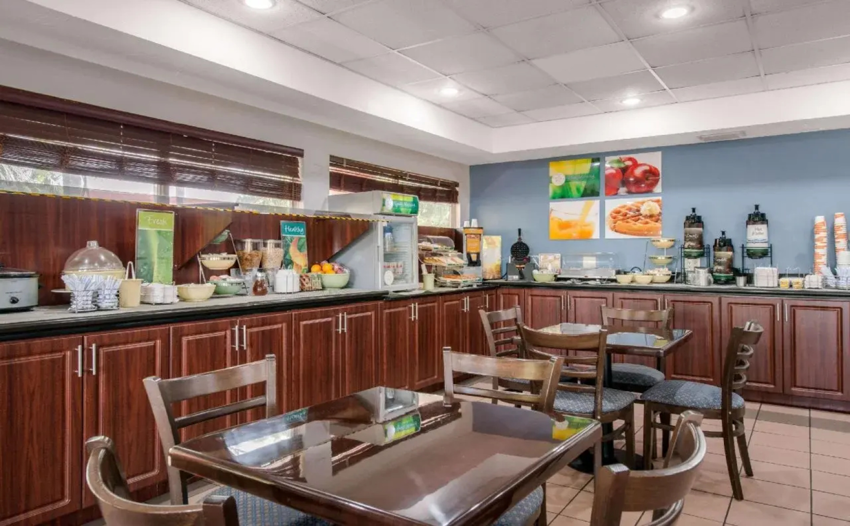 Quality Inn Sarasota North Near Lido Key Beach