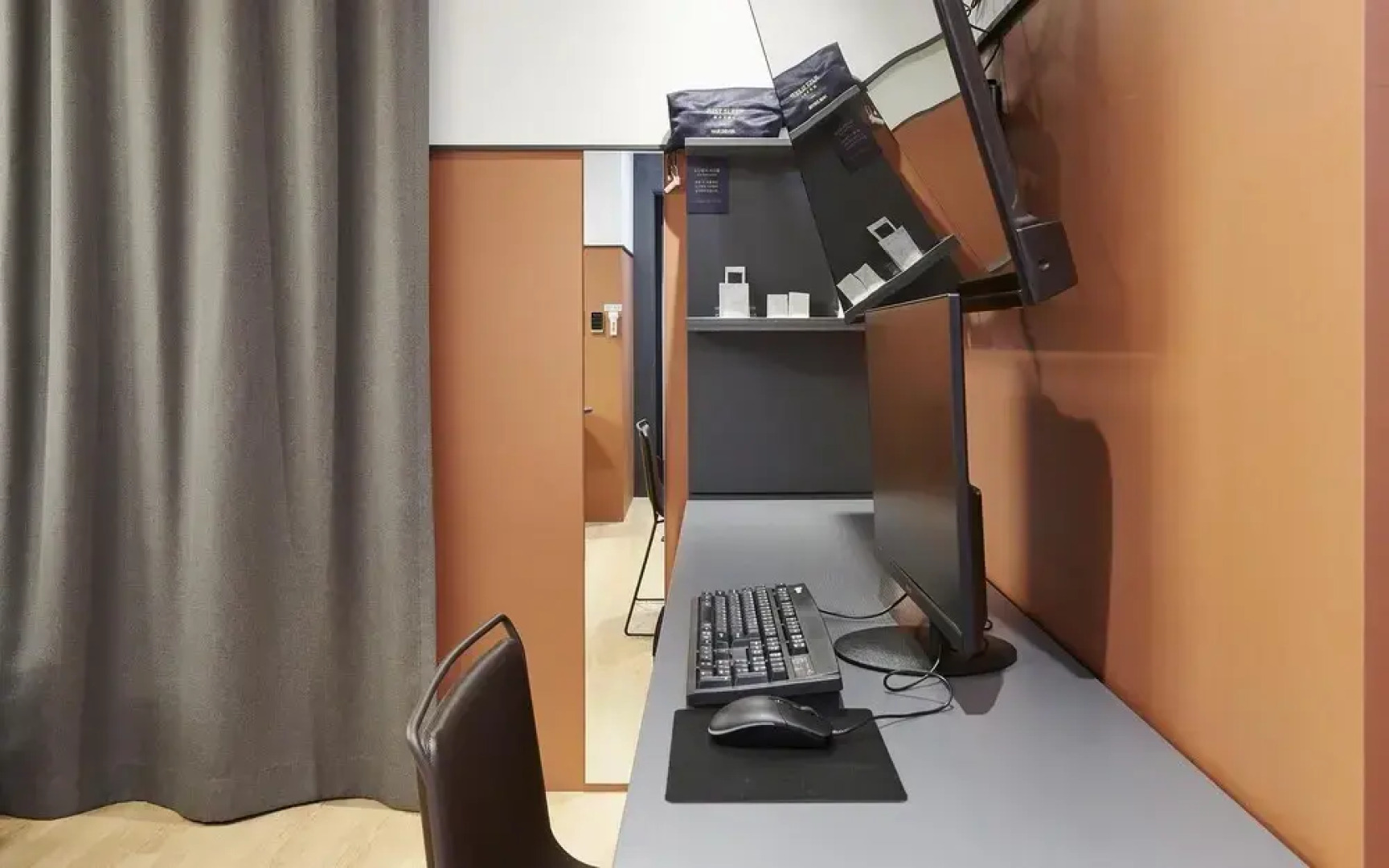 Seosan Lake Park Just Sleep Hotel