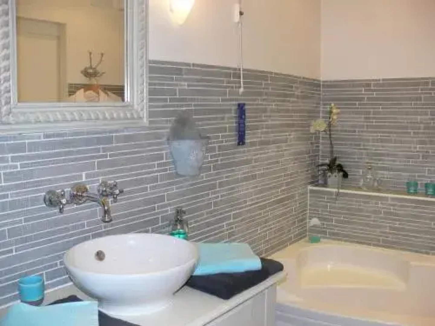 Maison dhôte la Tourette