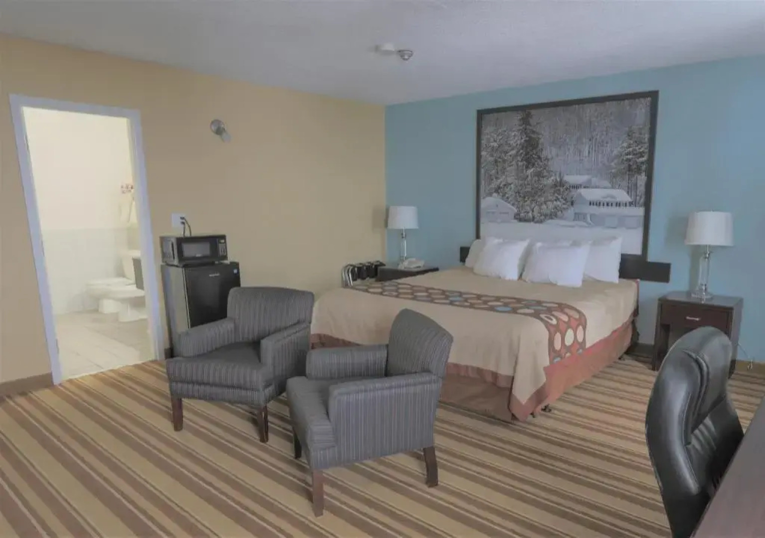 Jolly Roger Inn Resort