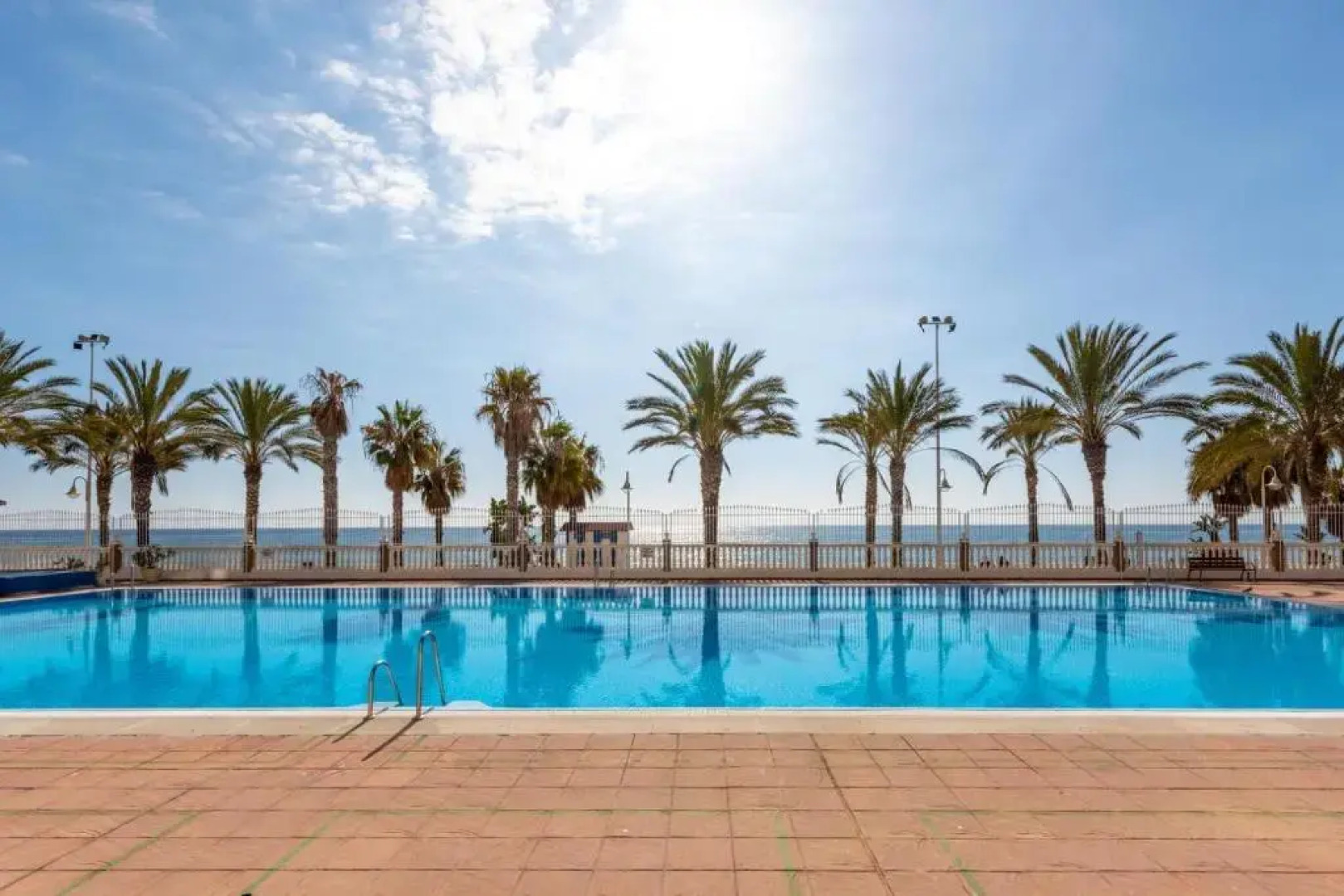 Valparaiso Apartment 50 mts from Beach, pools, sea views, tenis, terrace