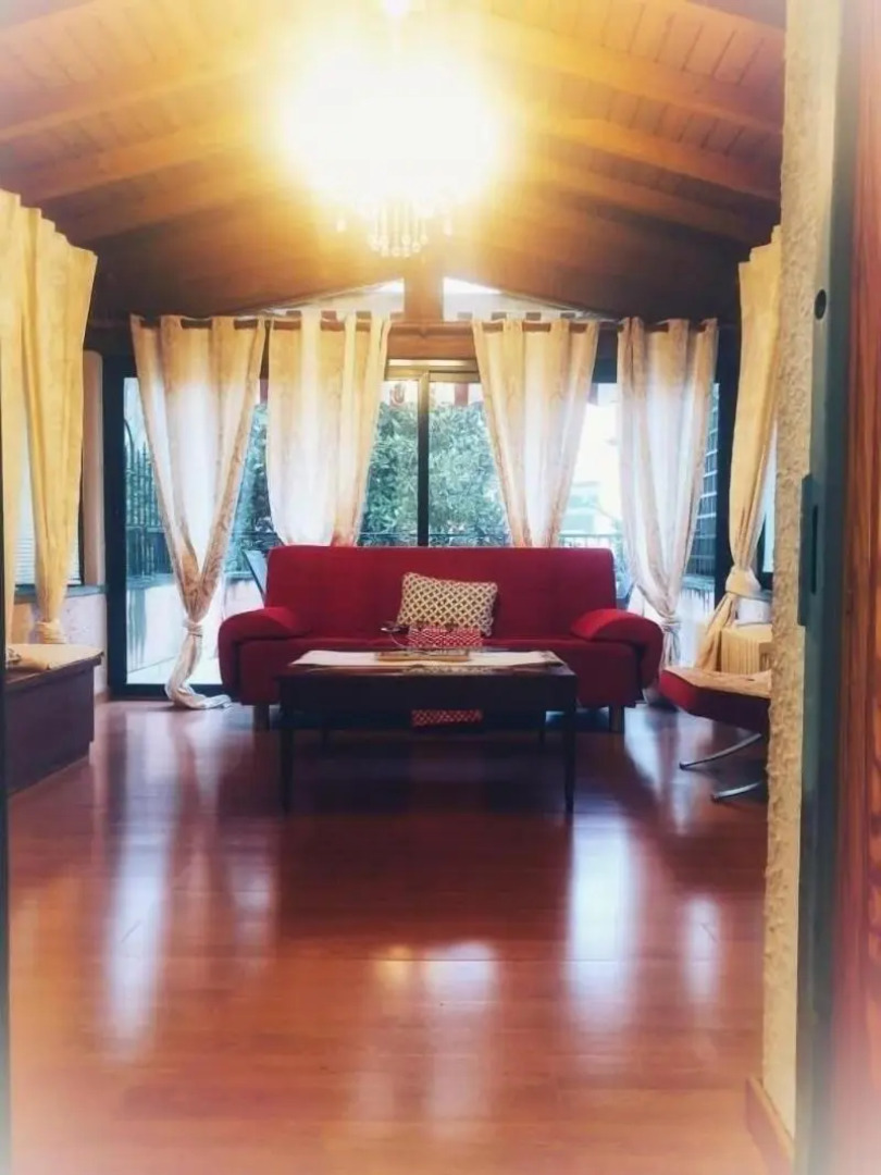 Villa Marisa bed breakfast and books