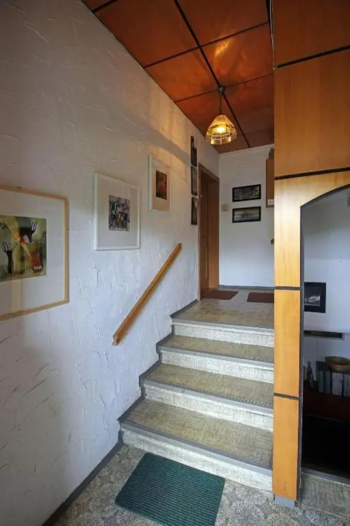 Ferienwohnung-Waldstrasse-mit-Garten-nur-50-Meter-vom-Wald-entfernt