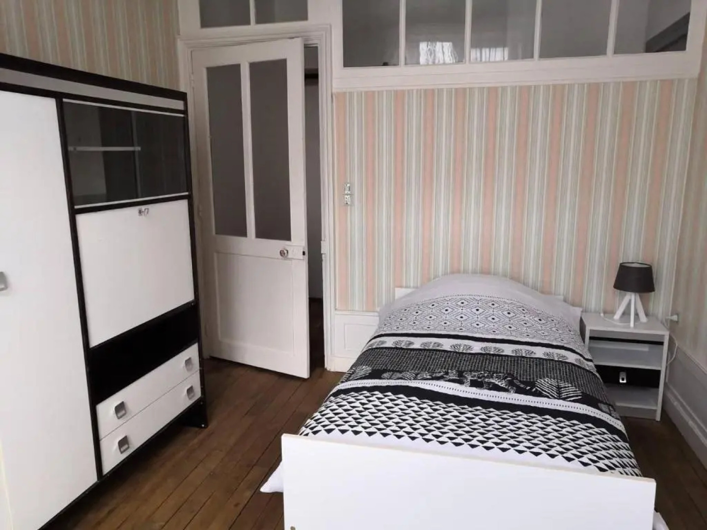 Gray centre ville avec vue sur Saône