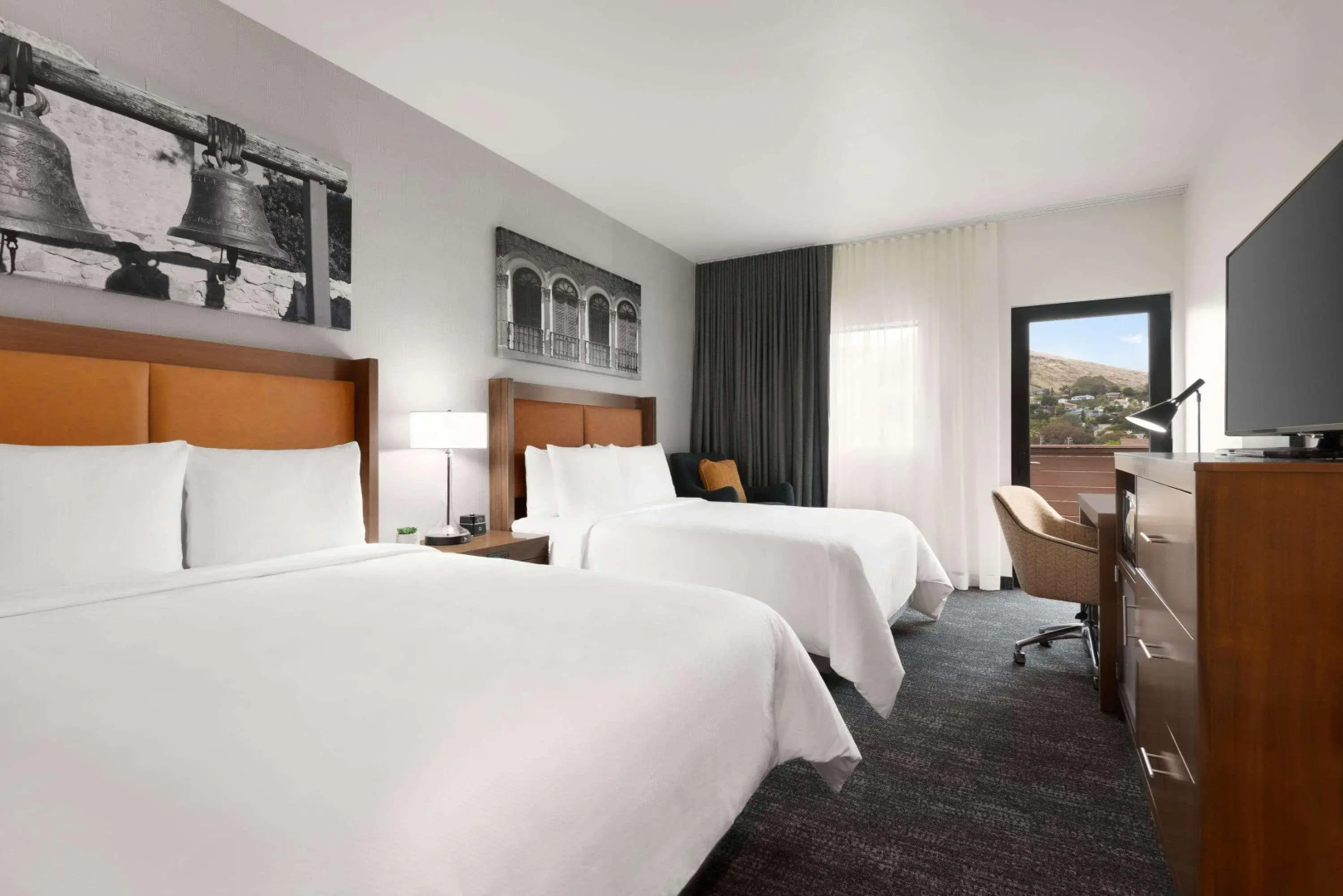 La Quinta Inn & Suites by Wyndham San Luis Obispo Downtown
