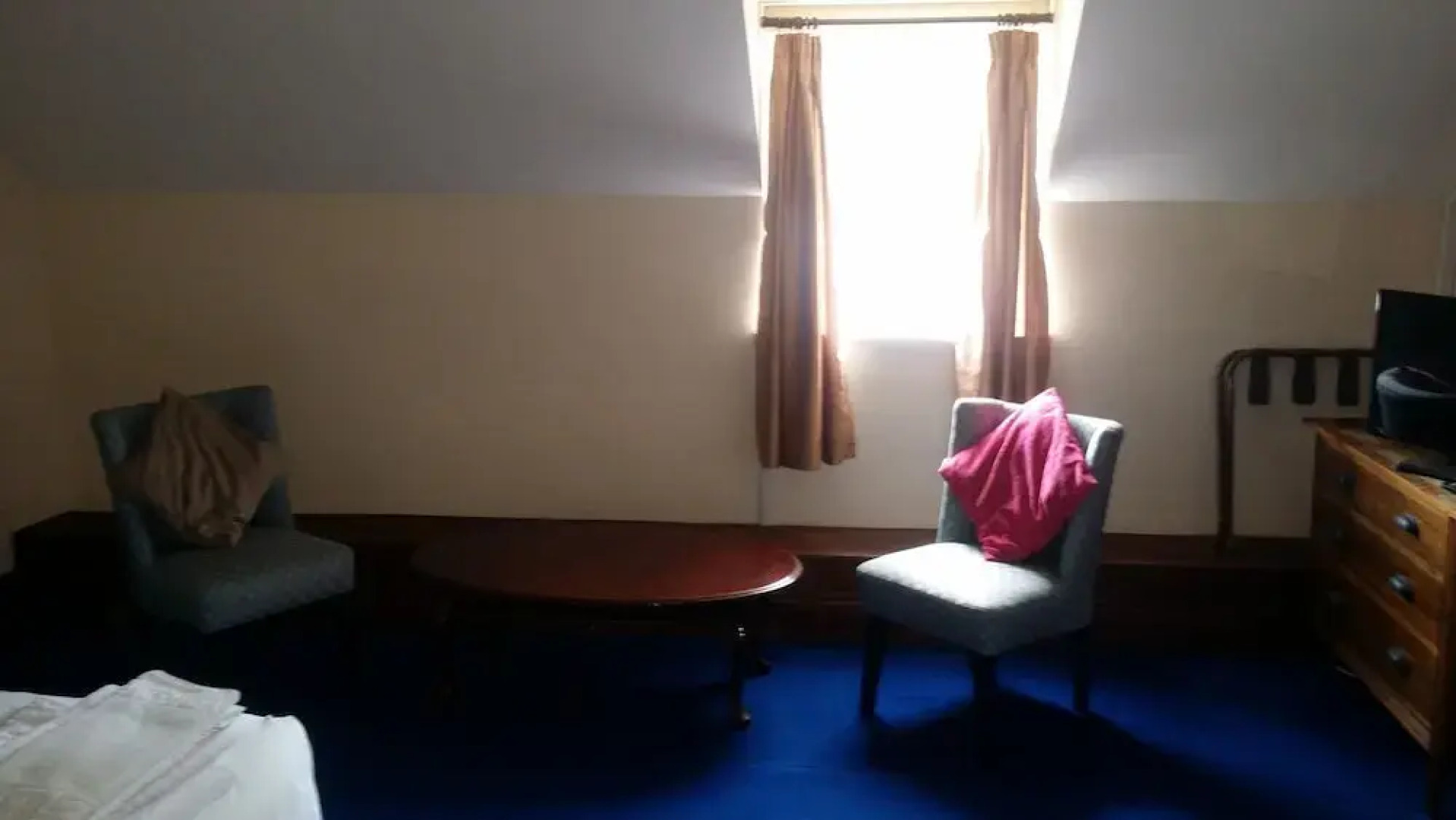 The Bell Country Inn