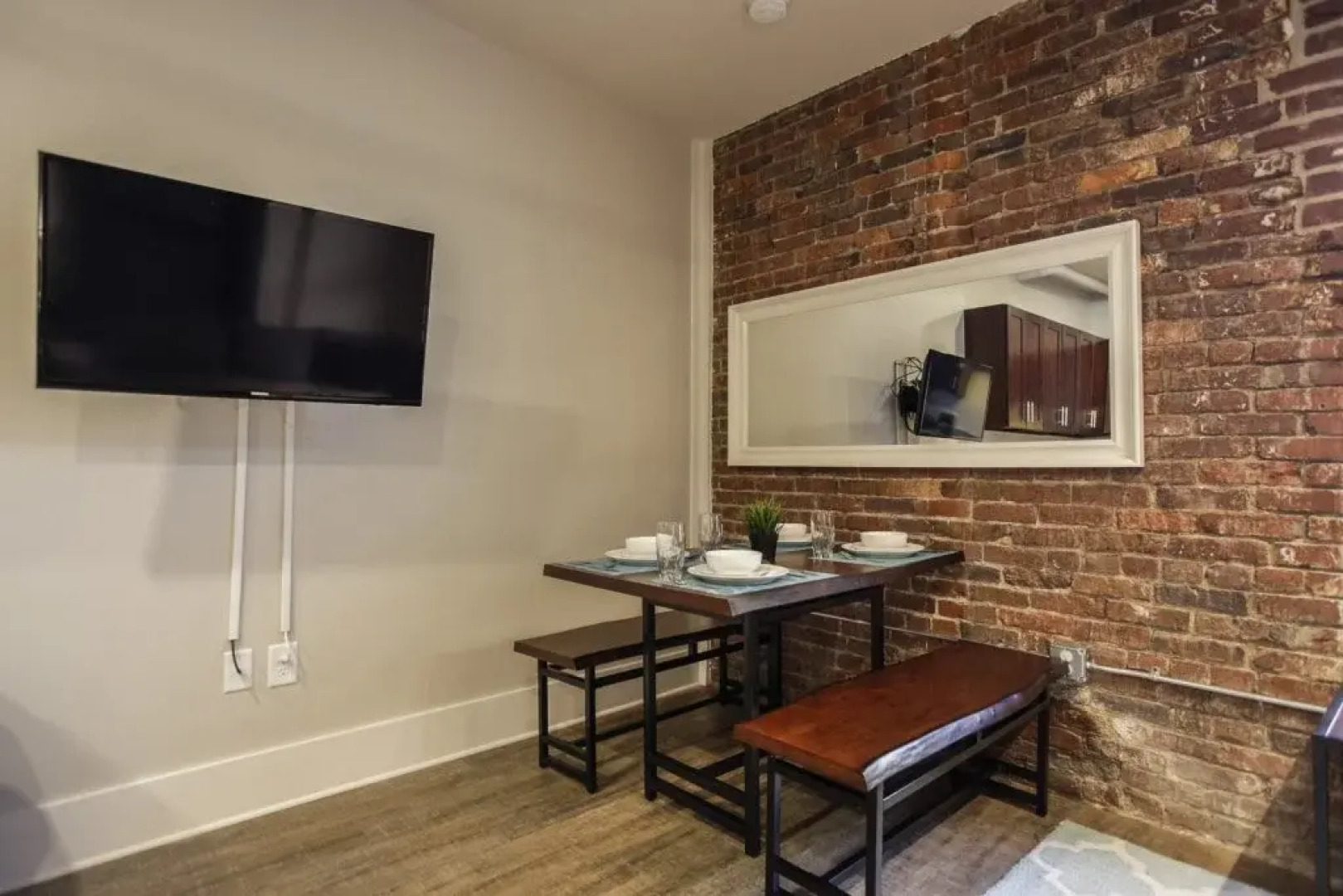 Broadway by Nashville Vacations