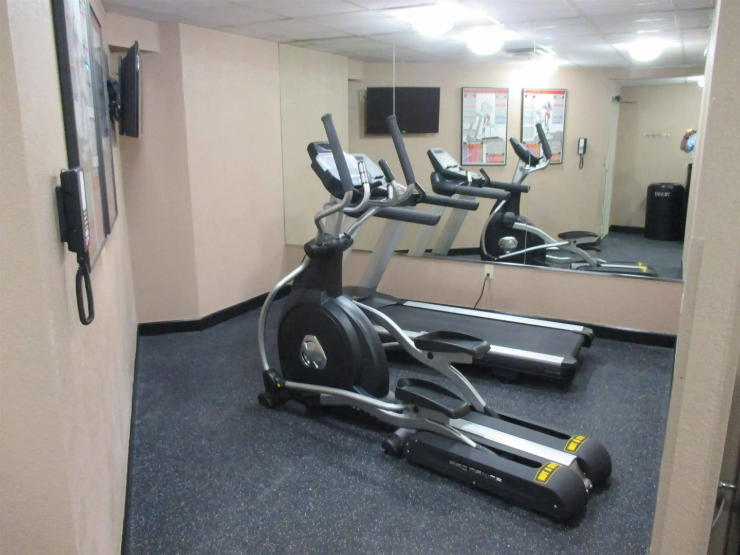 Best Western Plus Peak Vista Inn & Suites