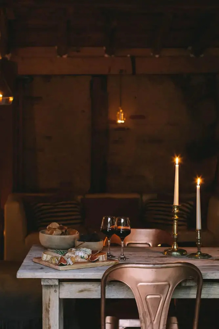 Coco Barn Wood Lodge