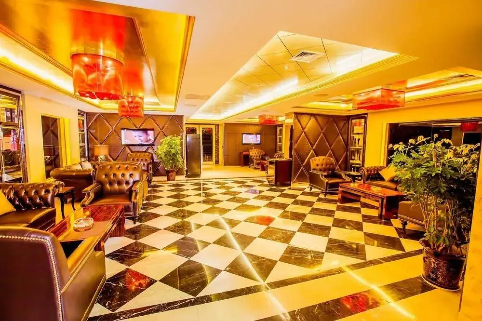 Huangjingang Holiday Hotel