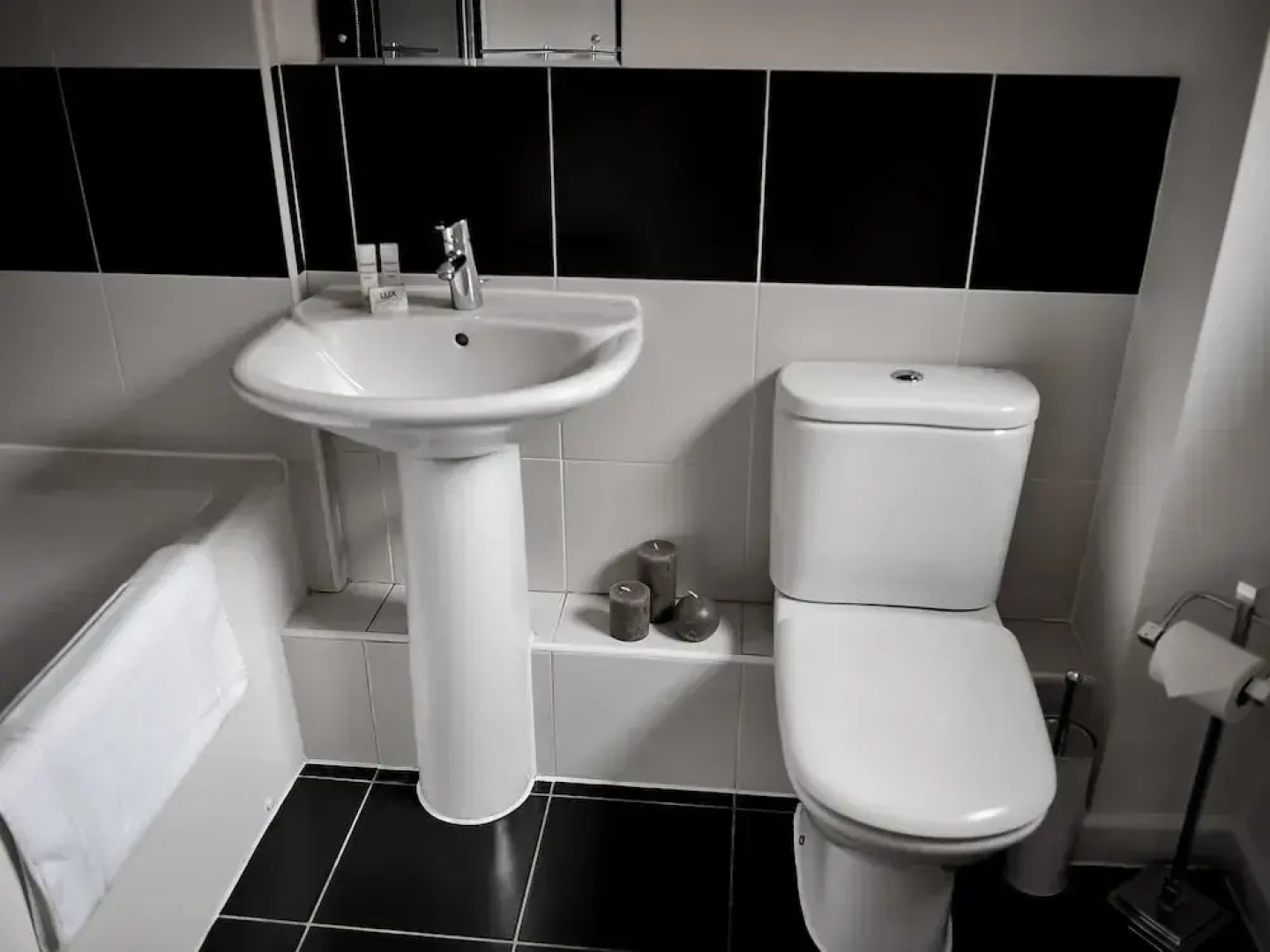 Select Serviced Accommodation - Gweal Place