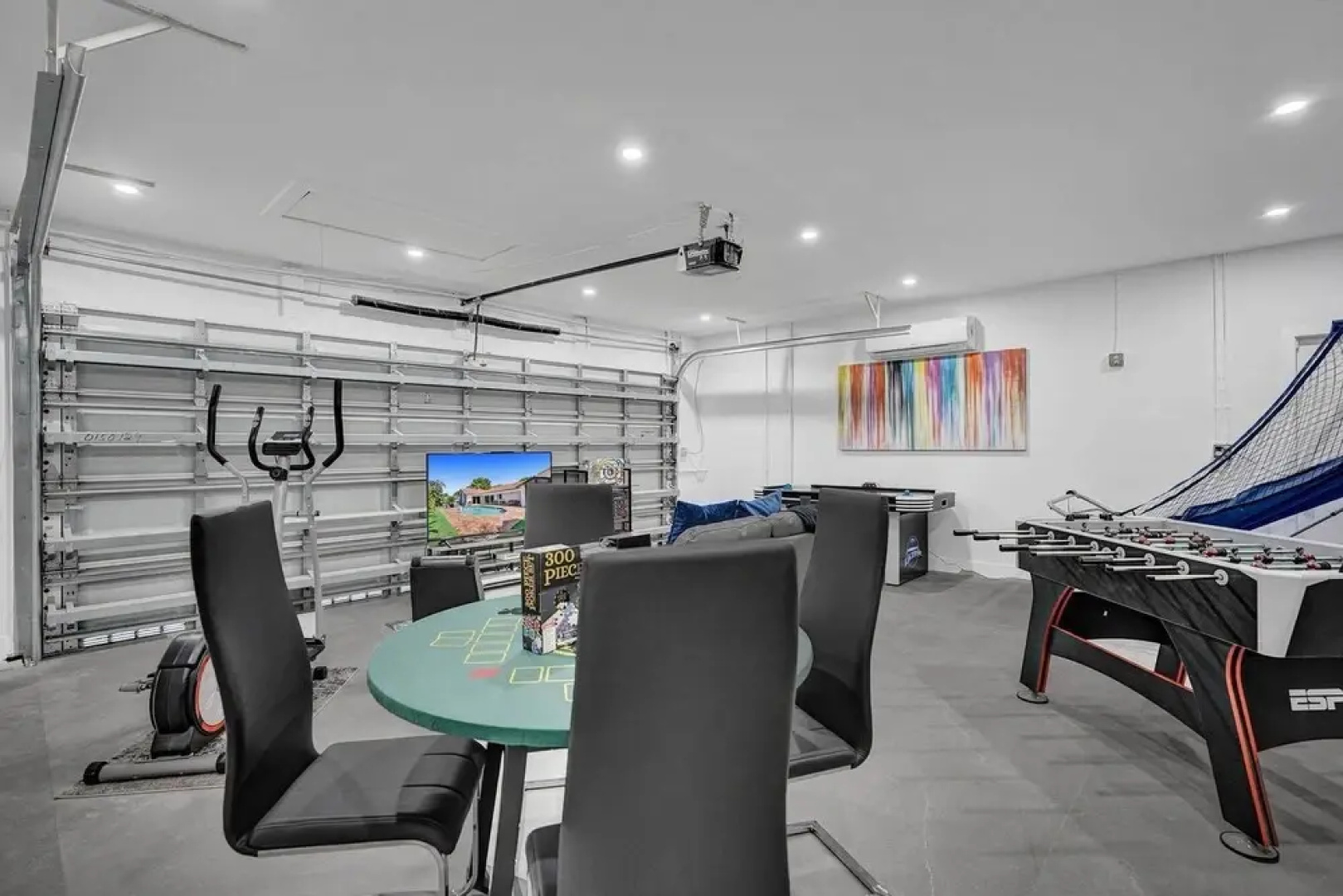 6BR Oasis with Heated Pool & Gameroom