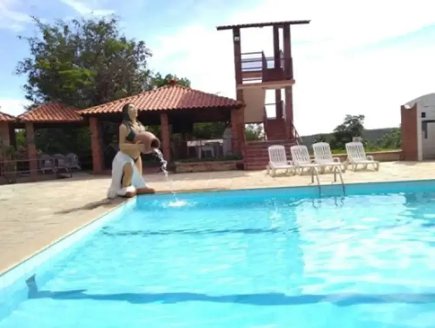 Serrano De Martins Hotel