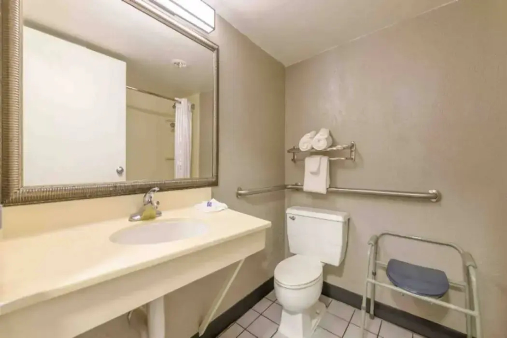 Motel 6 Spring Hill, FL - Weeki Wachee