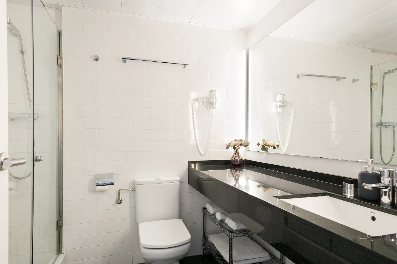 Lugaris Beach - Apartments