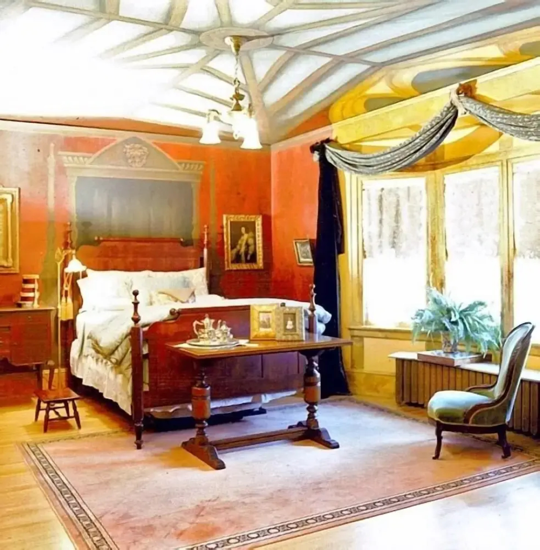 The Brumder Mansion