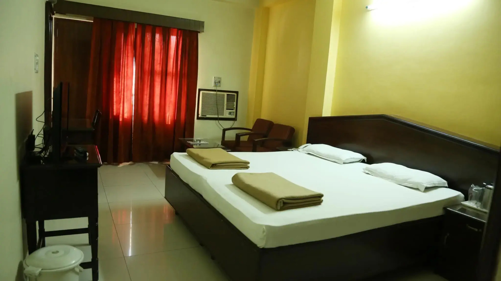 Avadh Hotel & Banquets