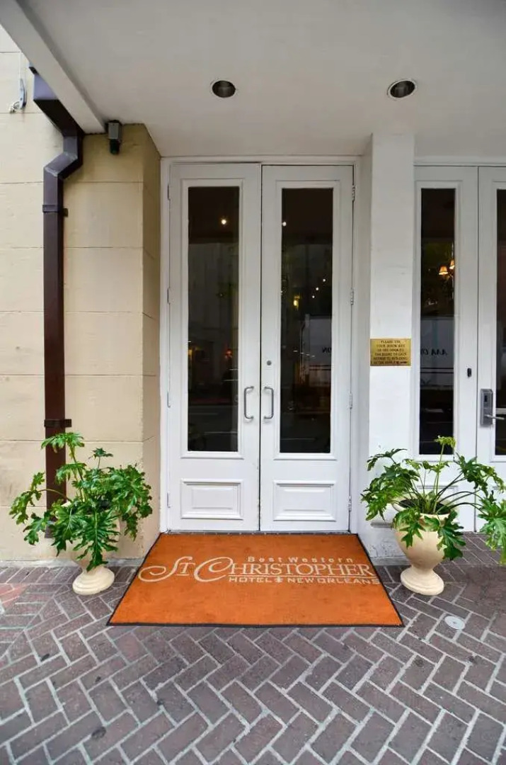 Best Western Plus St. Christopher Hotel