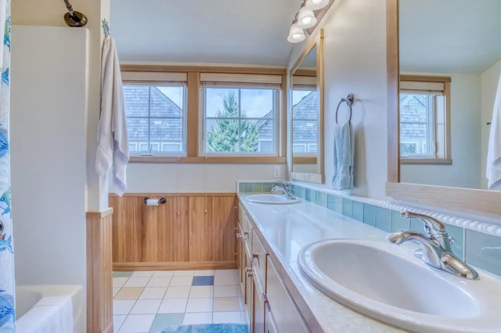 Seas The Day Pacific City