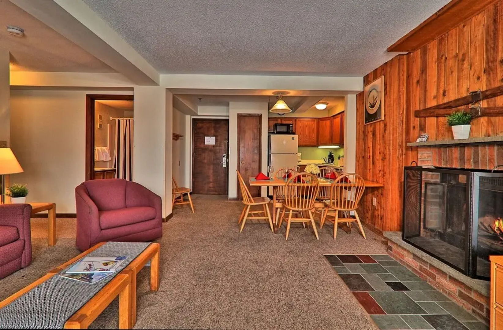 "roomy" Mountain Green 3BR Condo w/ Amenities 3b14
