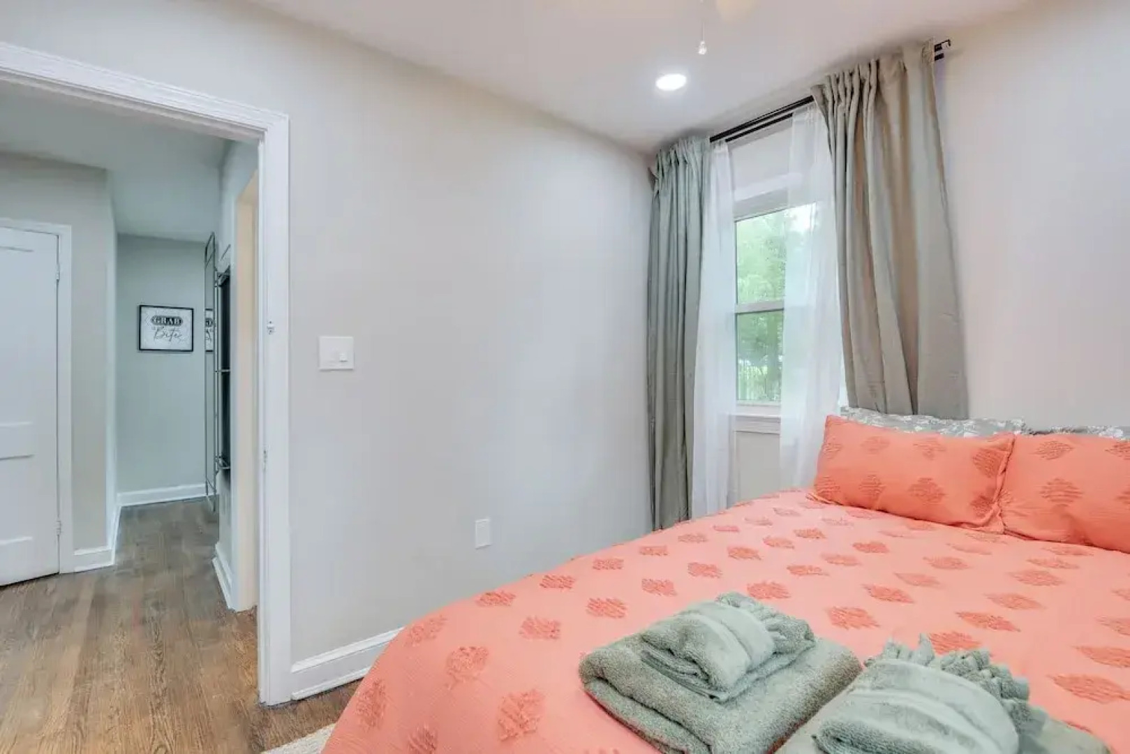 Takoma Park Apartment: Trail Access, 8 Mi to DC!